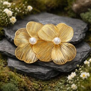 Antitarnish Golden Wire Bloom Pearl Stud Earrings